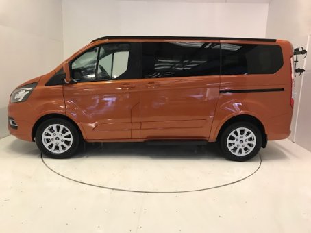 1548065493OrangeTourneo2.JPG